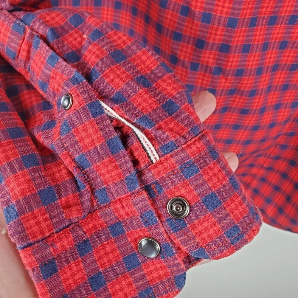 Banana Republic Tailored Slim Fit Button up Shirt Men Large Red plaid Pearl Snap